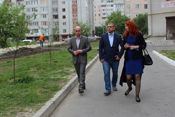 У Тернополі триває реконструкція бульвару Дмитра Вишневецького (ФОТО)