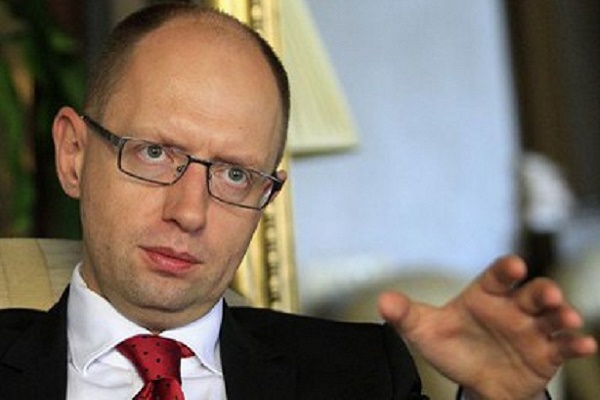 Яценюк закликав українців рахувати і дав практичні поради, як платити менше (ВІДЕО)