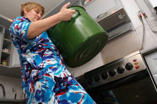 Тернополяни тиждень грітимуть воду через борг у 2,5 мільйони гривень