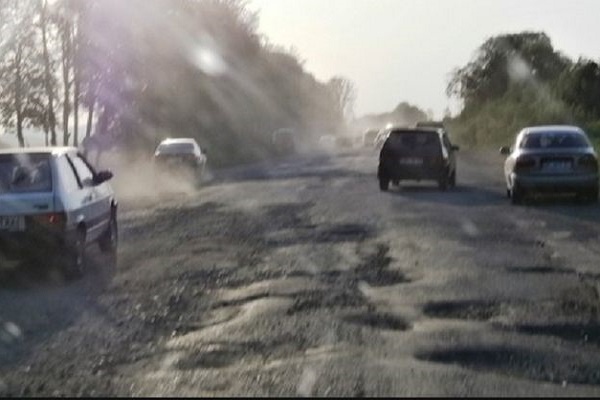 На Тернопільщині почали ремонт альтернативної траси на Львів