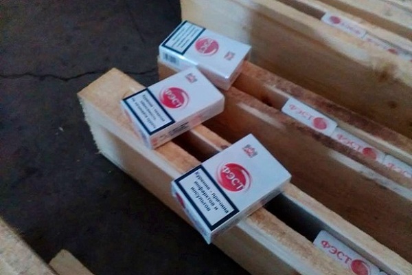 Тернопільських ділків затримали в Ужгороді з контрабандою