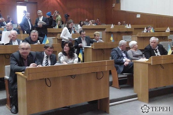 Тернопільська облрада спробувала захистити аграріїв