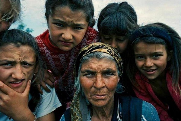 В Тернополі циганський бізнес з краденими дітьми?