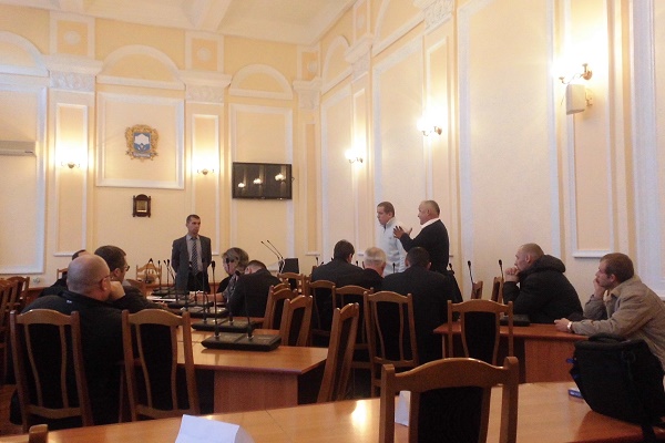 Земельна комісія так і не поставила крапку у скандалі з будівництвом на вул.Злуки