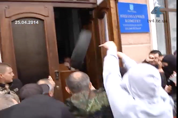 «Будівельна мафія» та Кремль можуть планувати у Тернополі масові безлади під час сесії міської ради