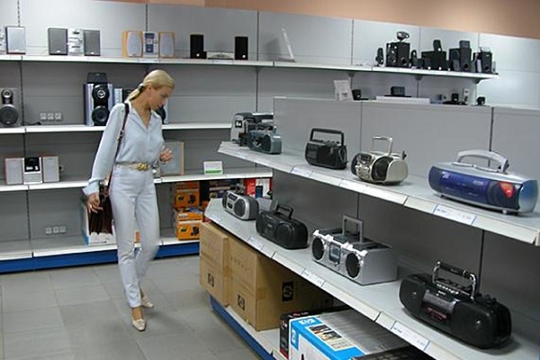 Шахраї за прилавком або як в мережі магазинів побутової техніки нав'язують страховки