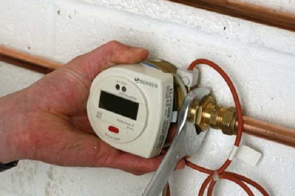 Тернопільські комунальники пояснили, хто платить за встановлення лічильника теплової енергії