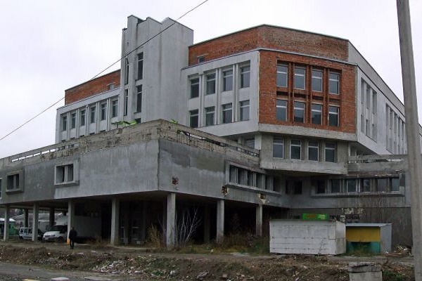 Тернопільський нардеп хоче продати міську раду, щоб добудувати обласну бібліотеку