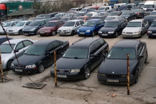 Розпочинається розпродаж автомобілів збанкрутілих банків
