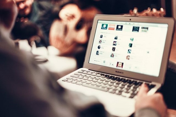 Аферисти продовжують дурити тернополян на покупках через інтернет