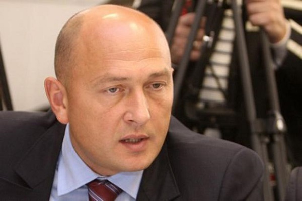 Яценюк прагне поставити людей Коломойського і Ахметова у Наглядову раду 