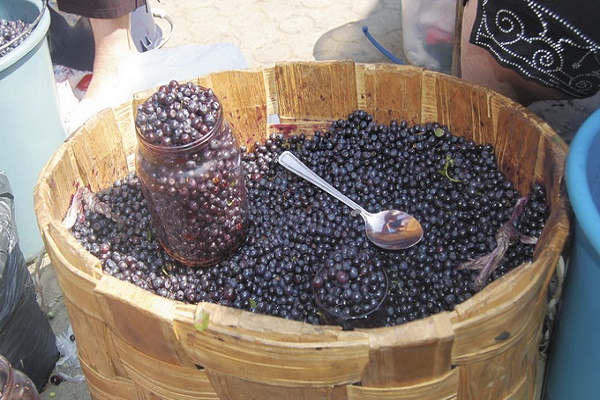 На ринку в Тернополі продають чорнобильську чорницю?