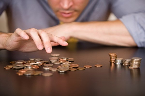 З кожного українця стягують 150 гривень щомісяця незаконно?