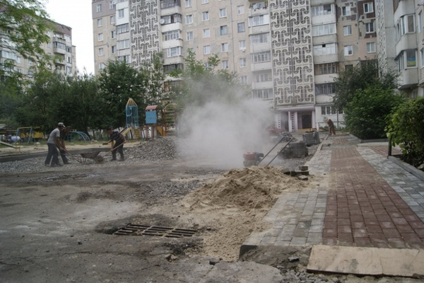 В Тернополі вже завершили ремонт більше 10 дворів